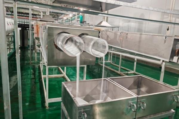 High purity quartz raw material selection for glass tube manufacturing
